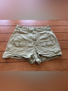 Women American eagle green shorts